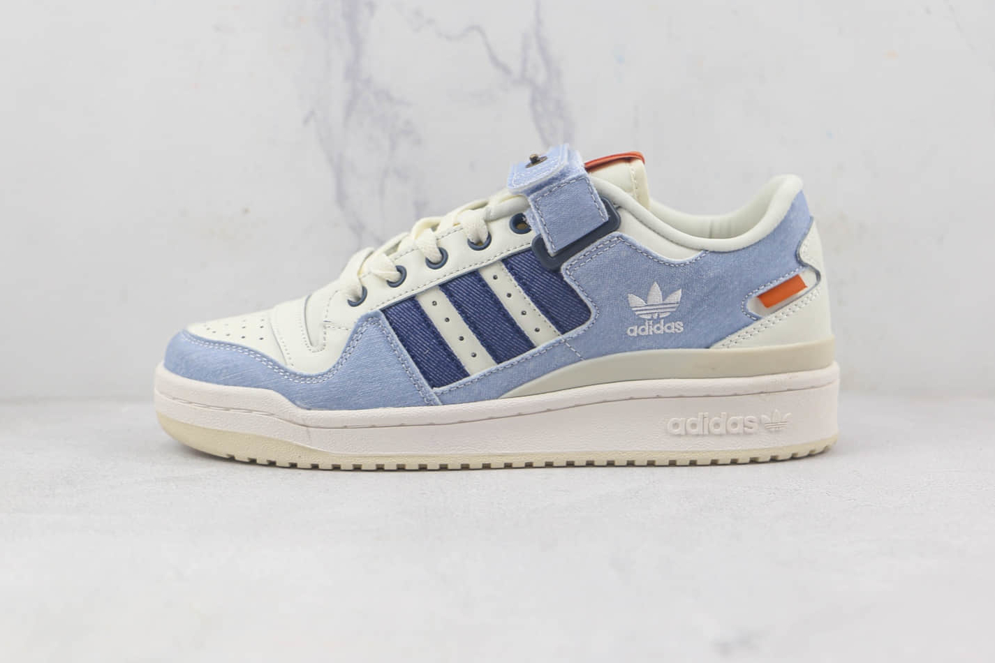 Adidas Originals Forum Low Cozy Wear-resistant Non-Slip Skateboarding Shoes in Denim Blue - HQ6334