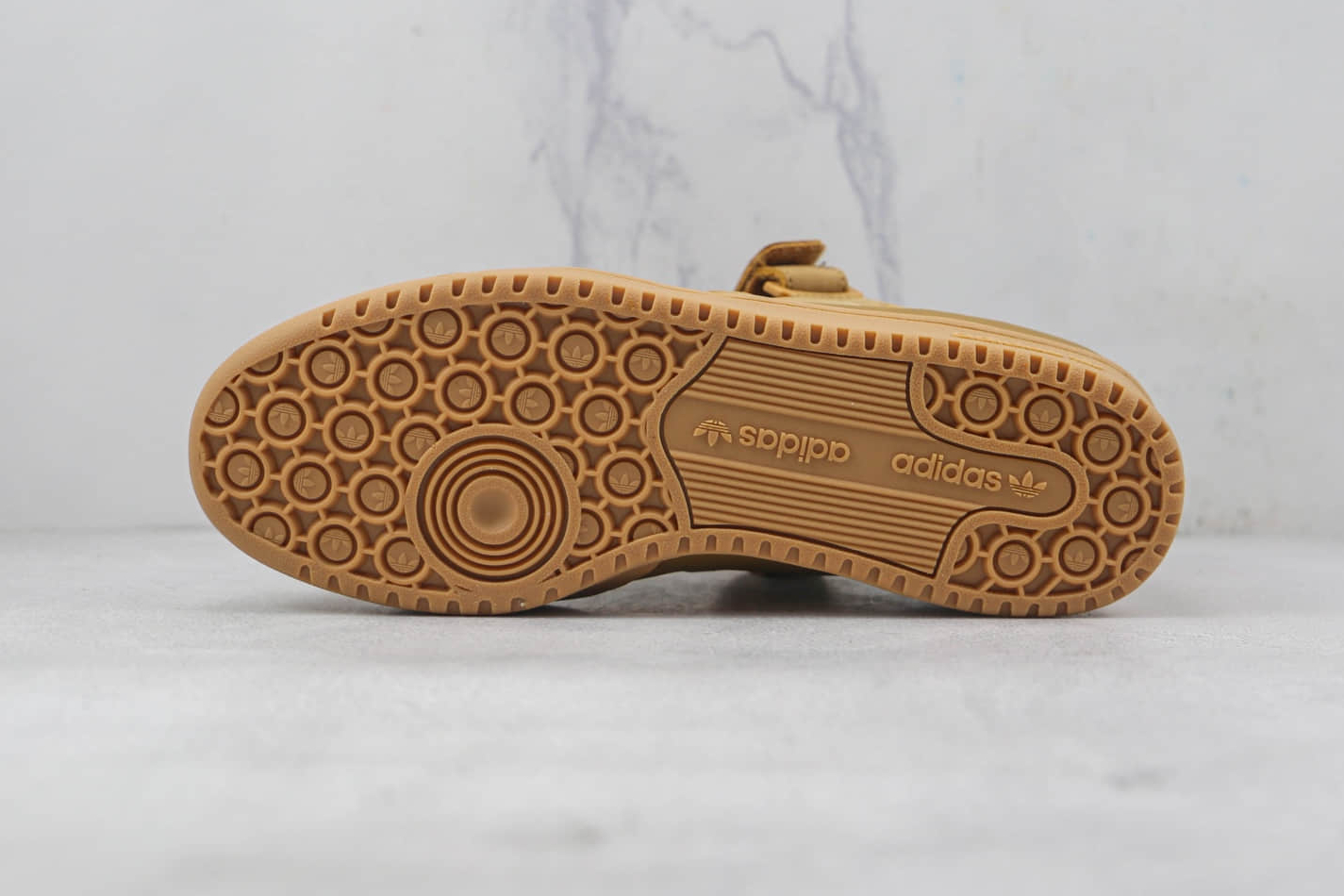 Adidas Originals Forum Low GW6230 - Stylish and Classic Sneakers Adidas Originals Forum Low GW6230 - Stylish and Classic Sneakers