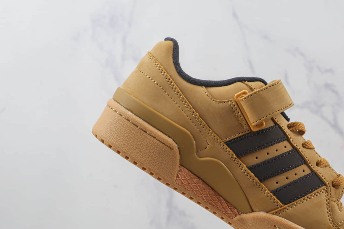 Adidas Originals Forum Low GW6230 - Stylish and Classic Sneakers Adidas Originals Forum Low GW6230 - Stylish and Classic Sneakers