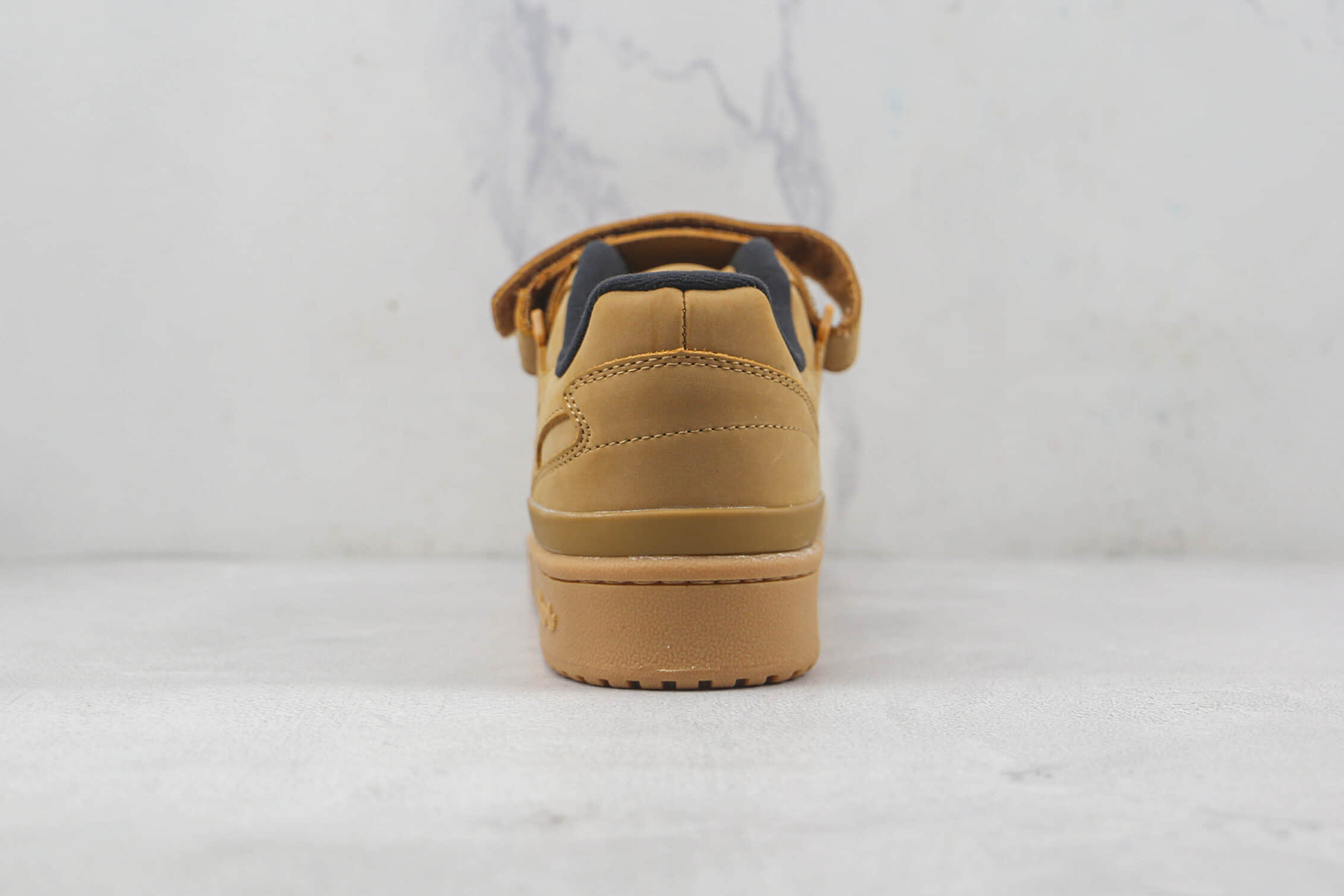 Adidas Originals Forum Low GW6230 - Stylish and Classic Sneakers Adidas Originals Forum Low GW6230 - Stylish and Classic Sneakers