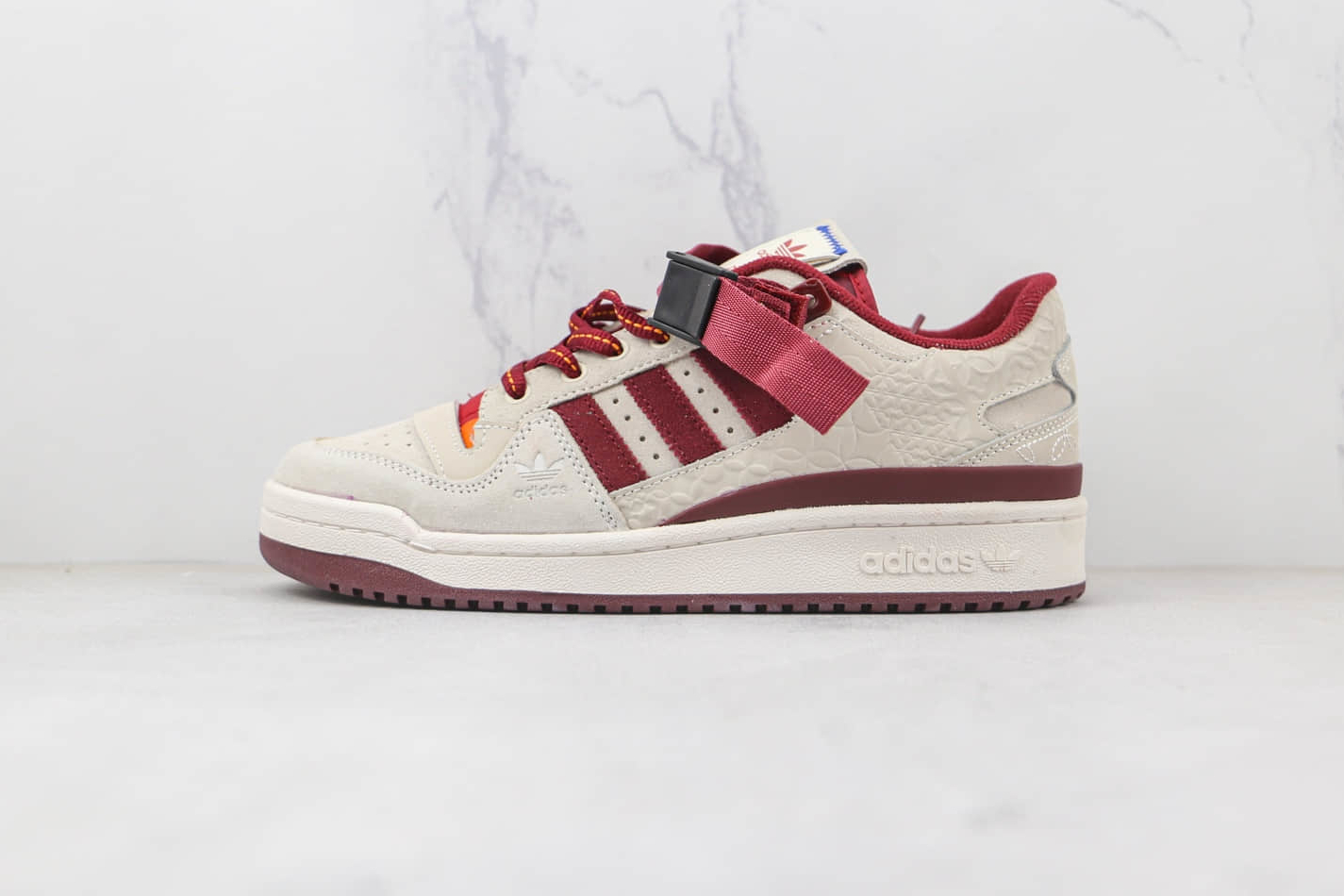 Adidas Originals Forum Low CNY Sneaker Unisex | Beige White Red | GX8866
