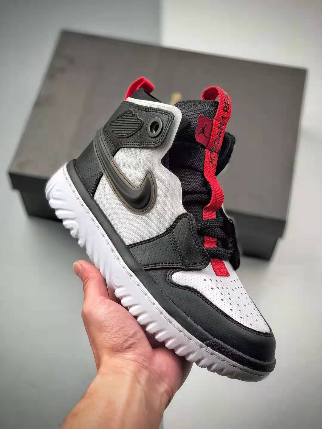 Air Jordan 1 React High 'Black White' AR5321-016