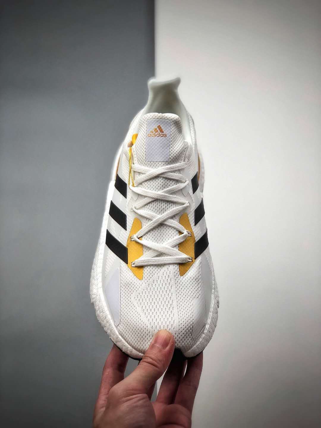 Adidas X9000L4 White Gold Metallic FY2347 - Stylish and Comfy Sneakers Adidas X9000L4 White Gold Metallic FY2347 - Stylish and Comfy Sneakers