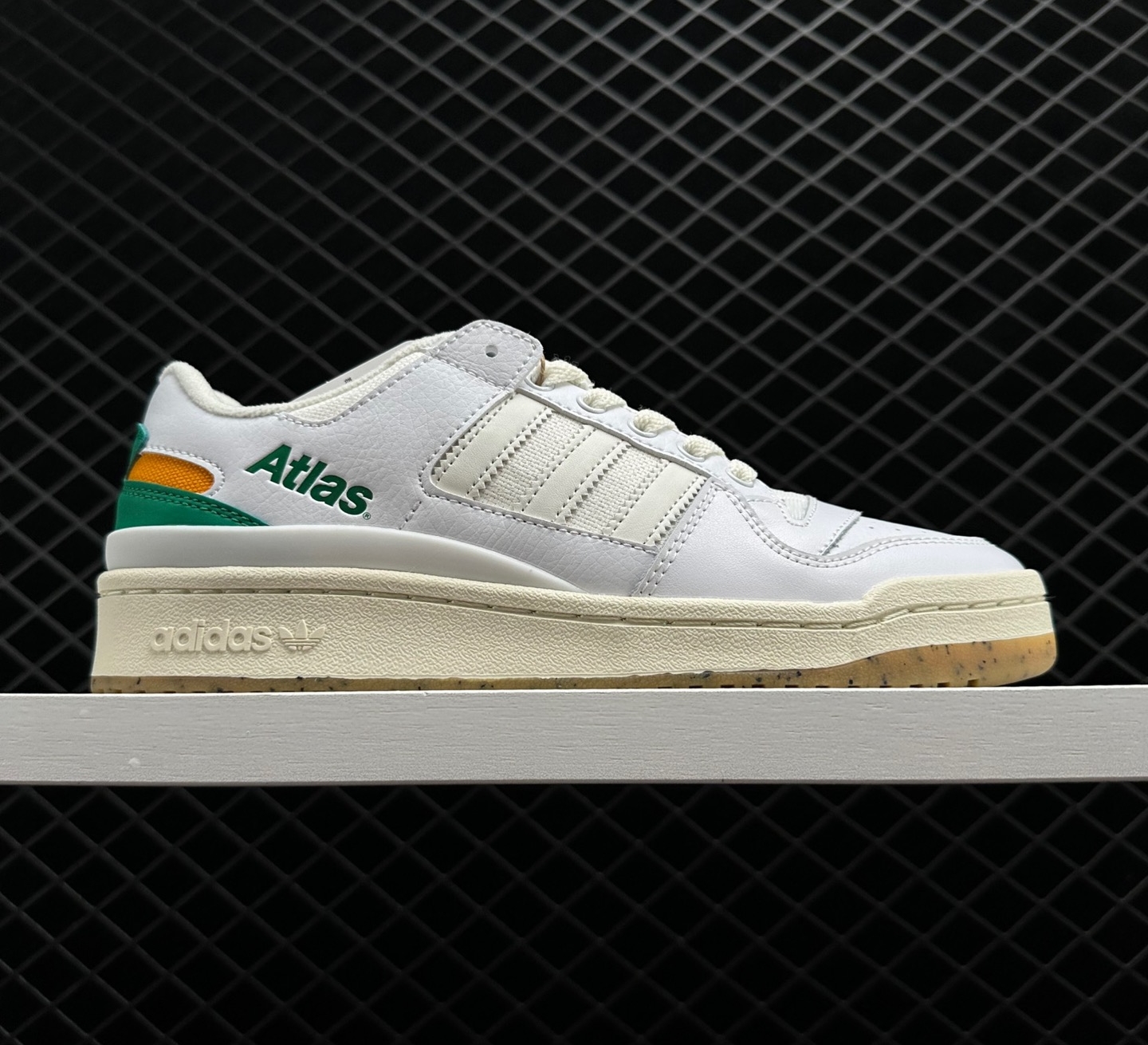 Adidas Originals X Atlas FORUM 84 ADV 'White' - Stylish and Sleek Sneakers