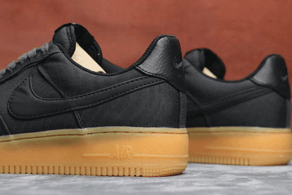 Nike Air Force 1 Low Premium 'Black Gum' AQ0117-002 - Sleek and Stylish Footwear