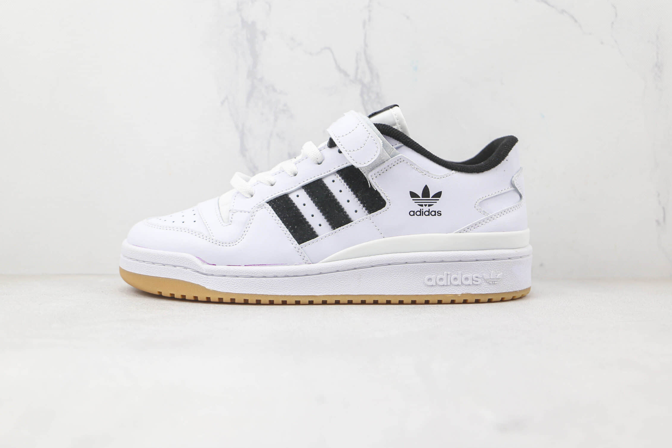 Adidas Originals Forum Low Core Black Cloud White G25813 - Stylish Sneakers for Men