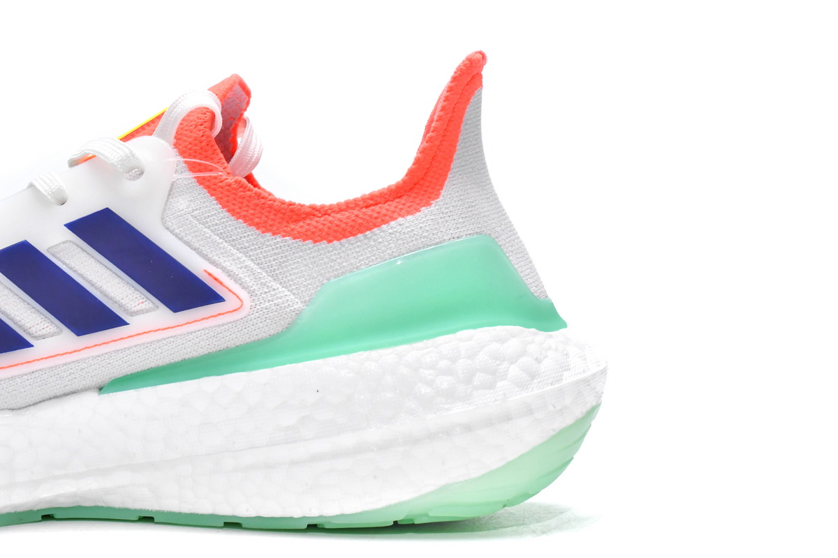 Adidas Ultra Boost 2022 Dazzling Color FY8688 - Top Performance Athletics