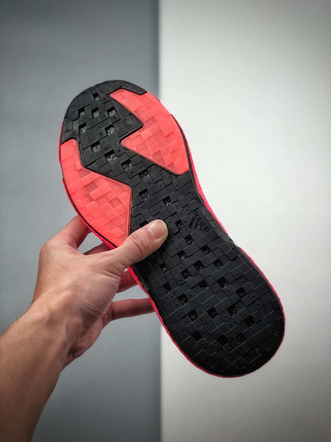 Adidas X9000L4 Black Signal Pink FW8389 - Sleek and Stylish Running Shoes Adidas X9000L4 Black Signal Pink FW8389 - Sleek and Stylish Running Shoes