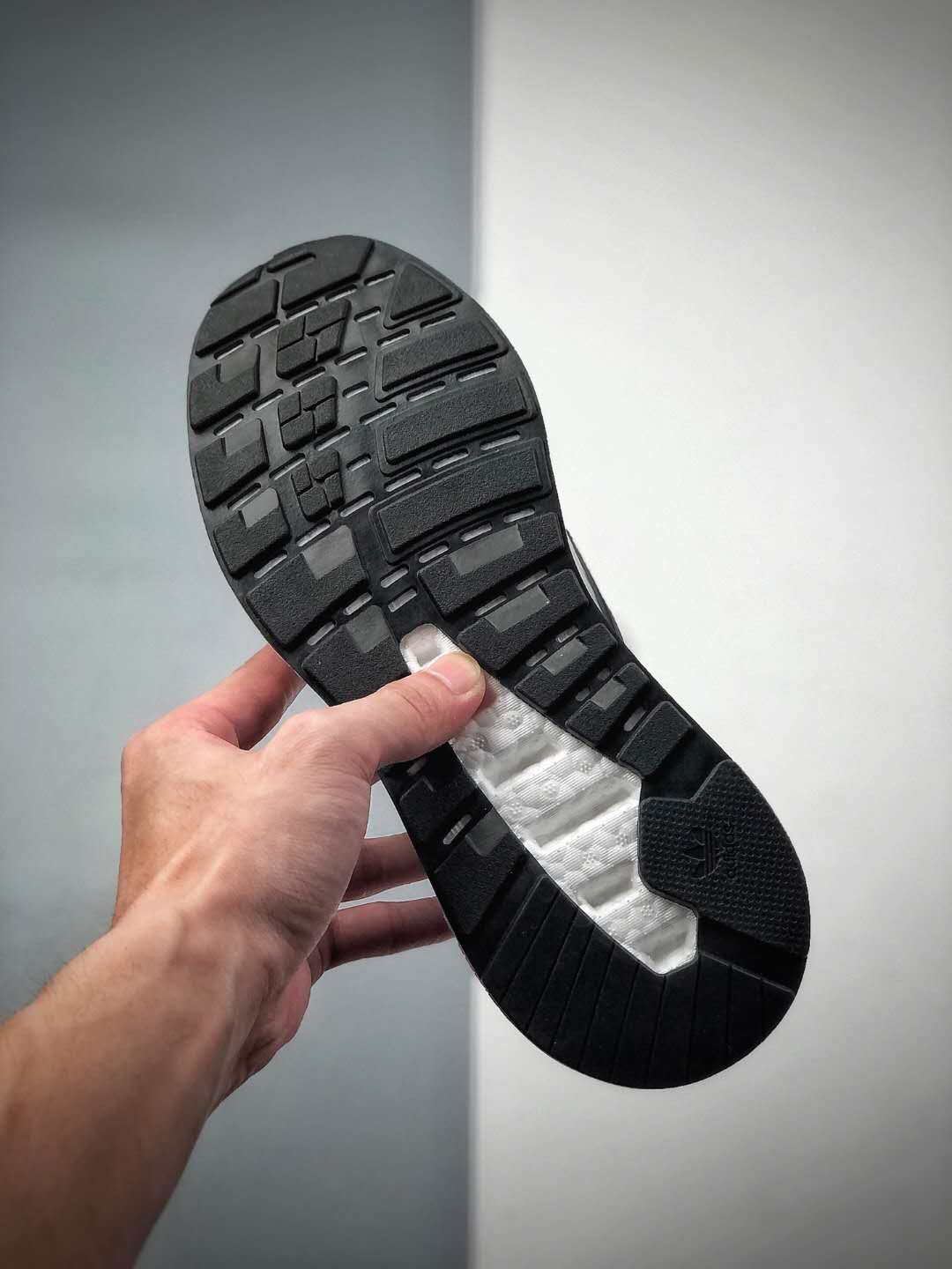 Adidas ZX 2K Boost 'White Multi' FX8835 - Stylish and Comfortable Footwear Adidas ZX 2K Boost 'White Multi' FX8835 - Stylish and Comfortable Footwear