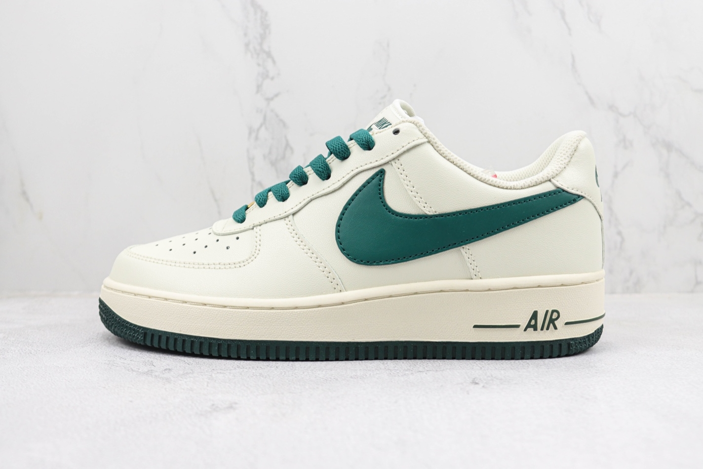 Nike Air Force 1 07 Low White Green Metallic Gold SP0758-027 - Classic Style with a Unique Twist Nike Air Force 1 07 Low White Green Metallic Gold SP0758-027 - Classic Style with a Unique Twist