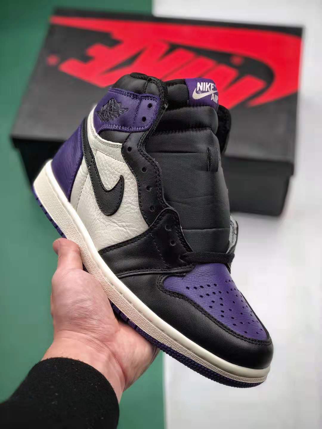 Air Jordan 1 Retro High OG 'Court Purple' 555088-501