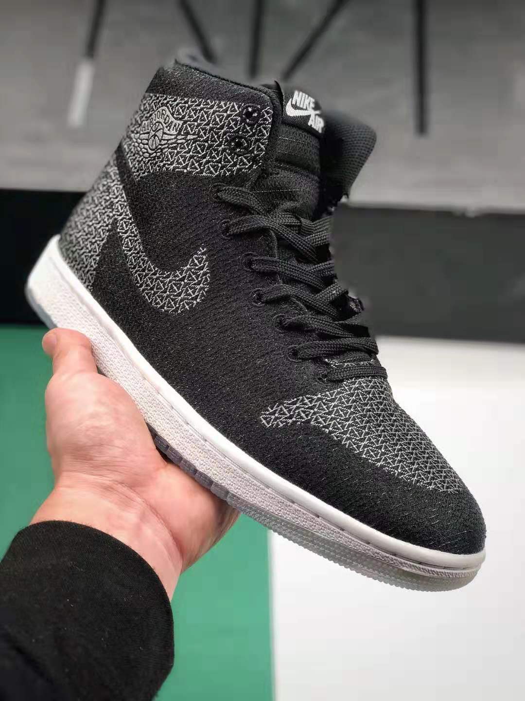 Air Jordan 1 Retro High 'MTM' 802399-001