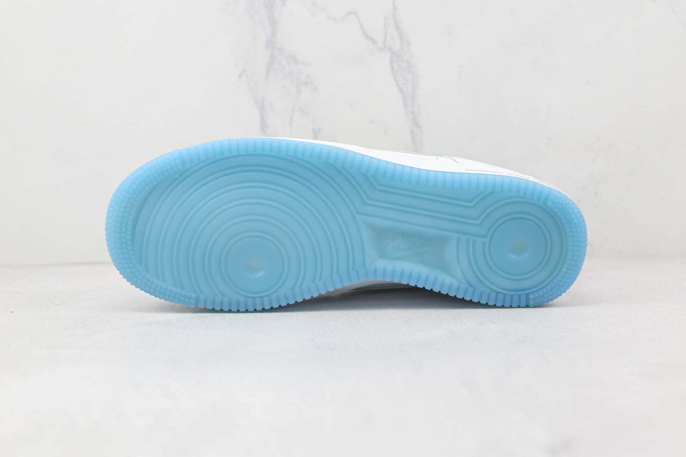 Nike Air Force 1 Low White Navy Blue Yellow TO1232-111 | Iconic Style and Vibrant Accents for Men Nike Air Force 1 Low White Navy Blue Yellow TO1232-111 | Iconic Style and Vibrant Accents for Men