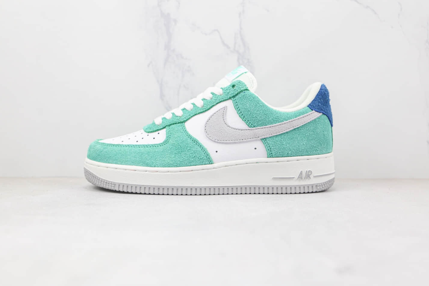 Nike Air Force 1 07 Low White Light Green Suede BQ8988-102 - Premium Sneakers for Style and Comfort!