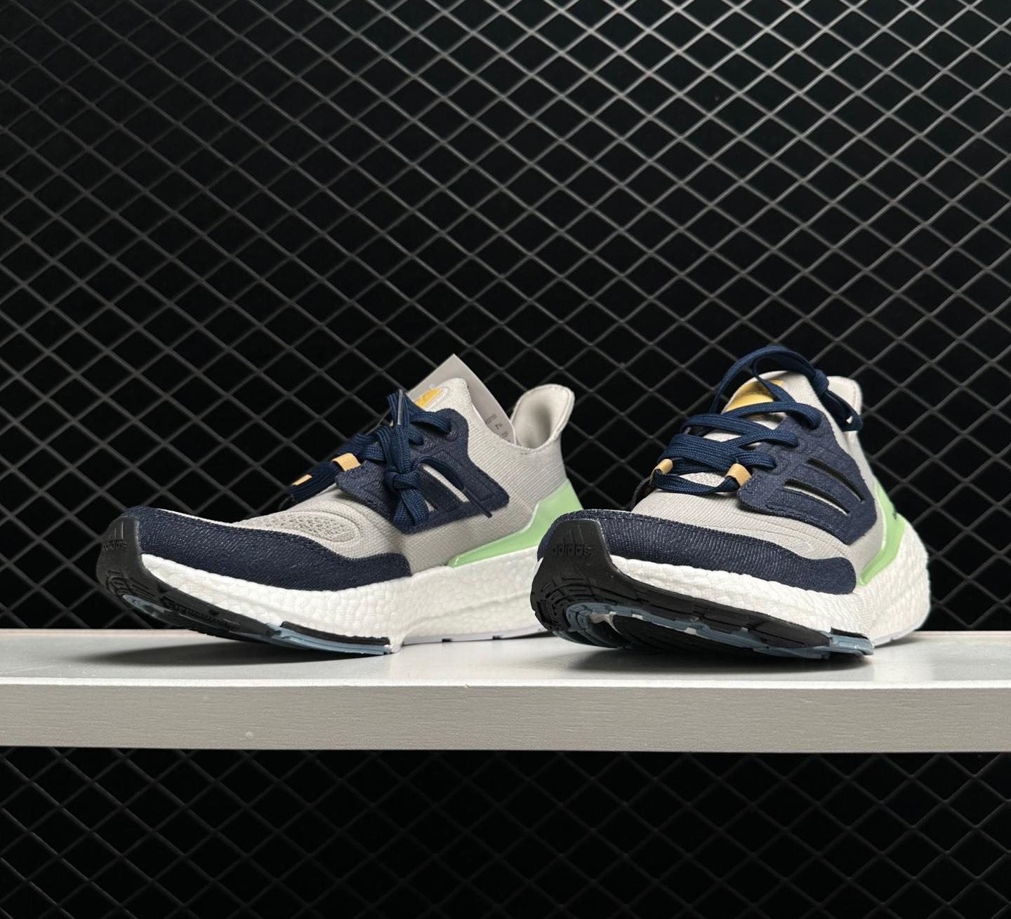 Adidas UltraBoost 22 Shoes 'Halo Silver' GX9158 - Premium Performance Sneakers Adidas UltraBoost 22 Shoes 'Halo Silver' GX9158 - Premium Performance Sneakers