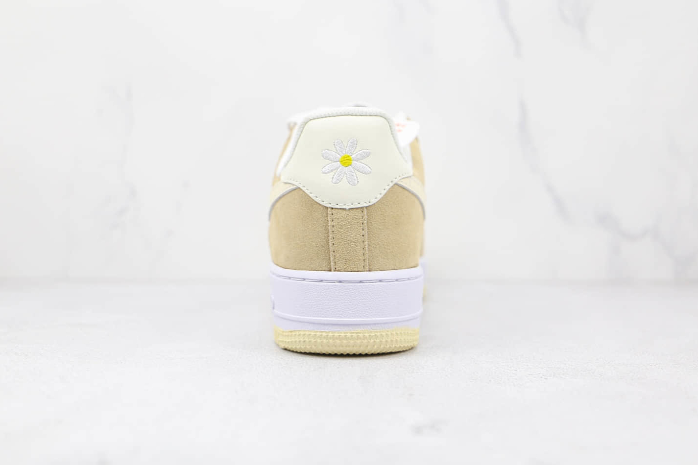 Nike Air Force 1 Low 'Lemon Drop' DM9476-700 - Refresh your style Nike Air Force 1 Low 'Lemon Drop' DM9476-700 - Refresh your style