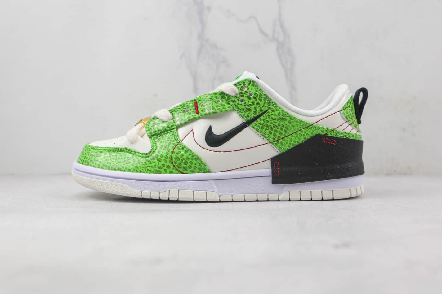 Nike Dunk Low Disrupt 2 'Green Snakeskin' DV1491-101