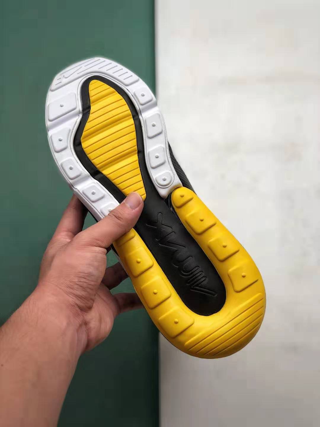 Nike Air Max 270 SE Floral Black Crimson Gold AR0499-005 | Limited Edition Sneakers Nike Air Max 270 SE Floral Black Crimson Gold AR0499-005 | Limited Edition Sneakers