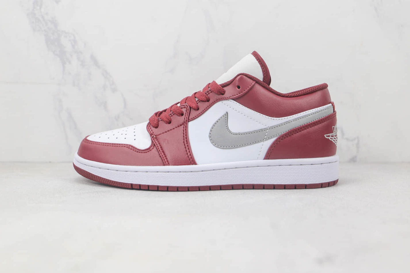 Air Jordan 1 Low 'Cherrywood Red' 553558-615: Premium Sneaker for Style Enthusiasts