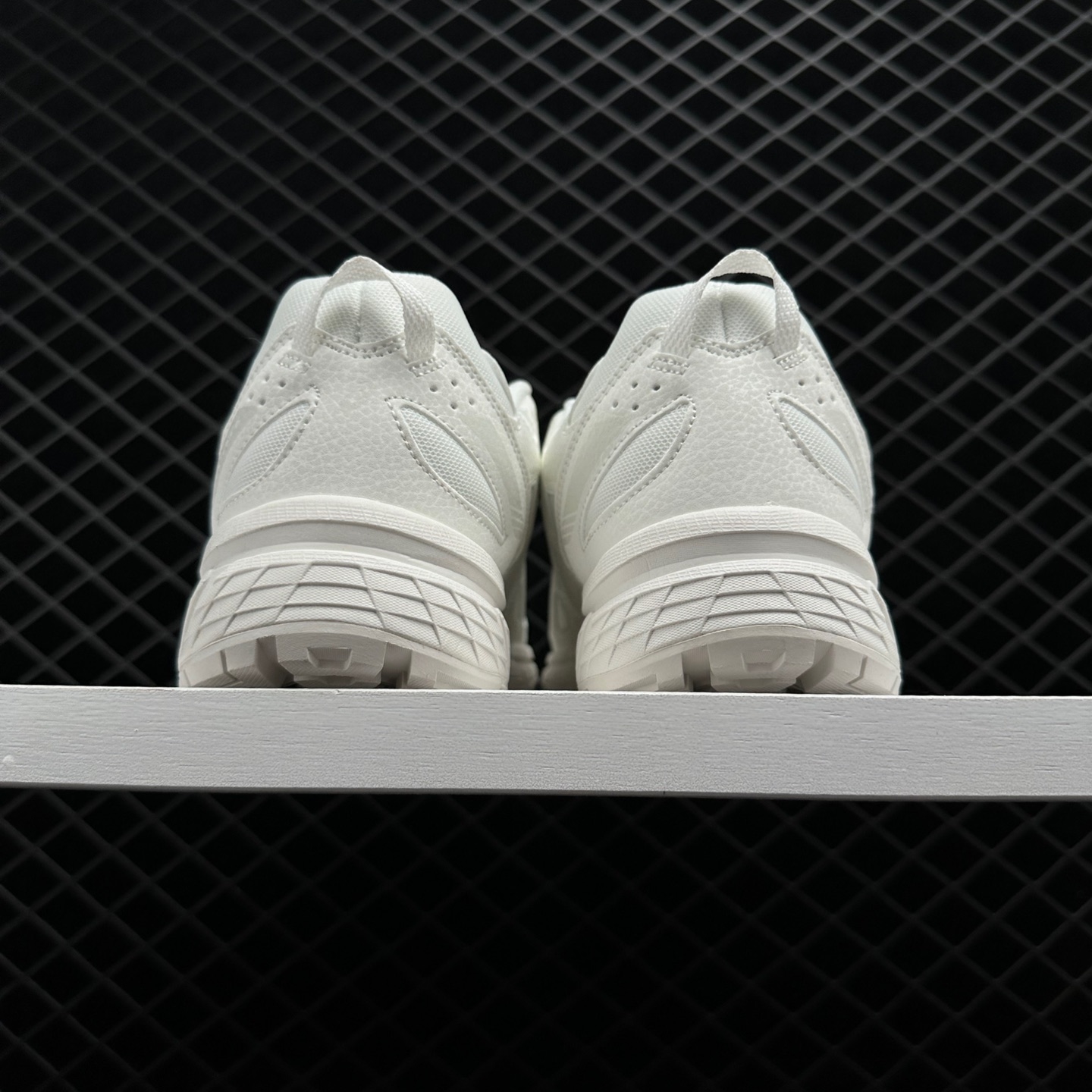 Asics Gel-Venture 6 Creamwhite - Premium Running Shoes for Outdoor Enthusiasts Asics Gel-Venture 6 Creamwhite - Premium Running Shoes for Outdoor Enthusiasts