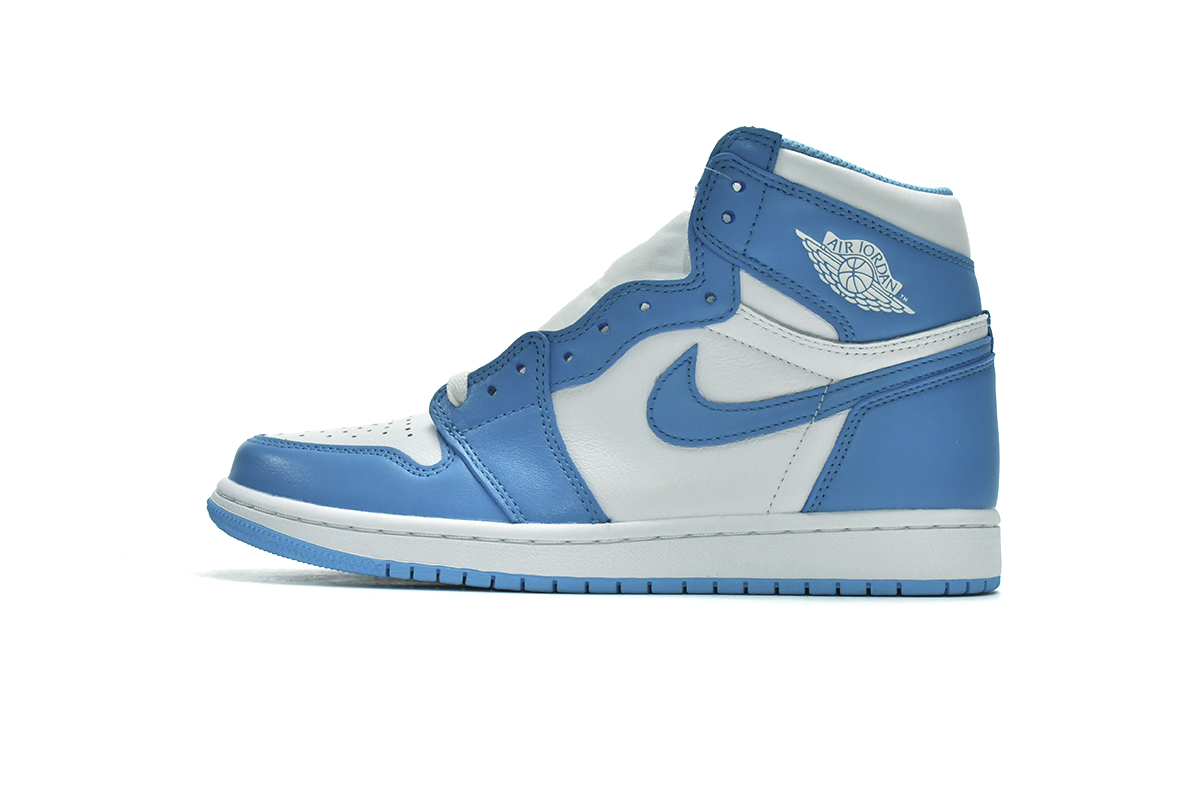 Air Jordan 1 Retro High OG 'UNC' 555088-117 - Iconic Sneakers for Basketball Enthusiasts