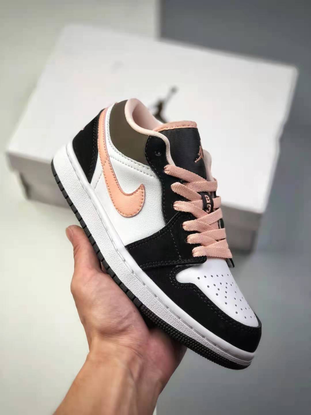 Air Jordan 1 Mid SE 'Peach Mocha' DH0210-100 - Classic Style with a Refreshing Twist