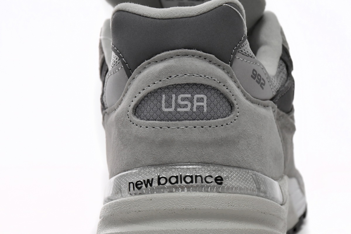 New Balance 992 Made In USA 'Grey' M992GR - Premium Athletic Sneakers for Men New Balance 992 Made In USA 'Grey' M992GR - Premium Athletic Sneakers for Men