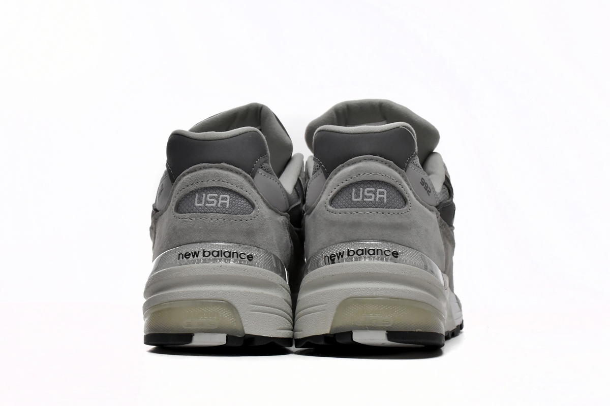 New Balance 992 Made In USA 'Grey' M992GR - Premium Athletic Sneakers for Men New Balance 992 Made In USA 'Grey' M992GR - Premium Athletic Sneakers for Men