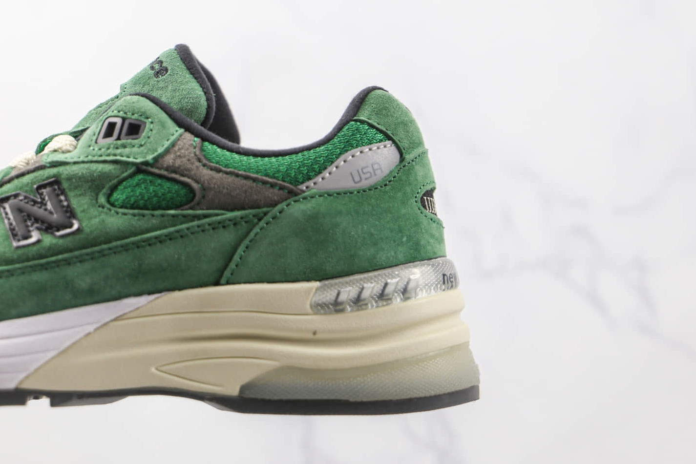 New Balance JJJJound x 992 'Mossy Green' - Premium Collaboration Sneaker
