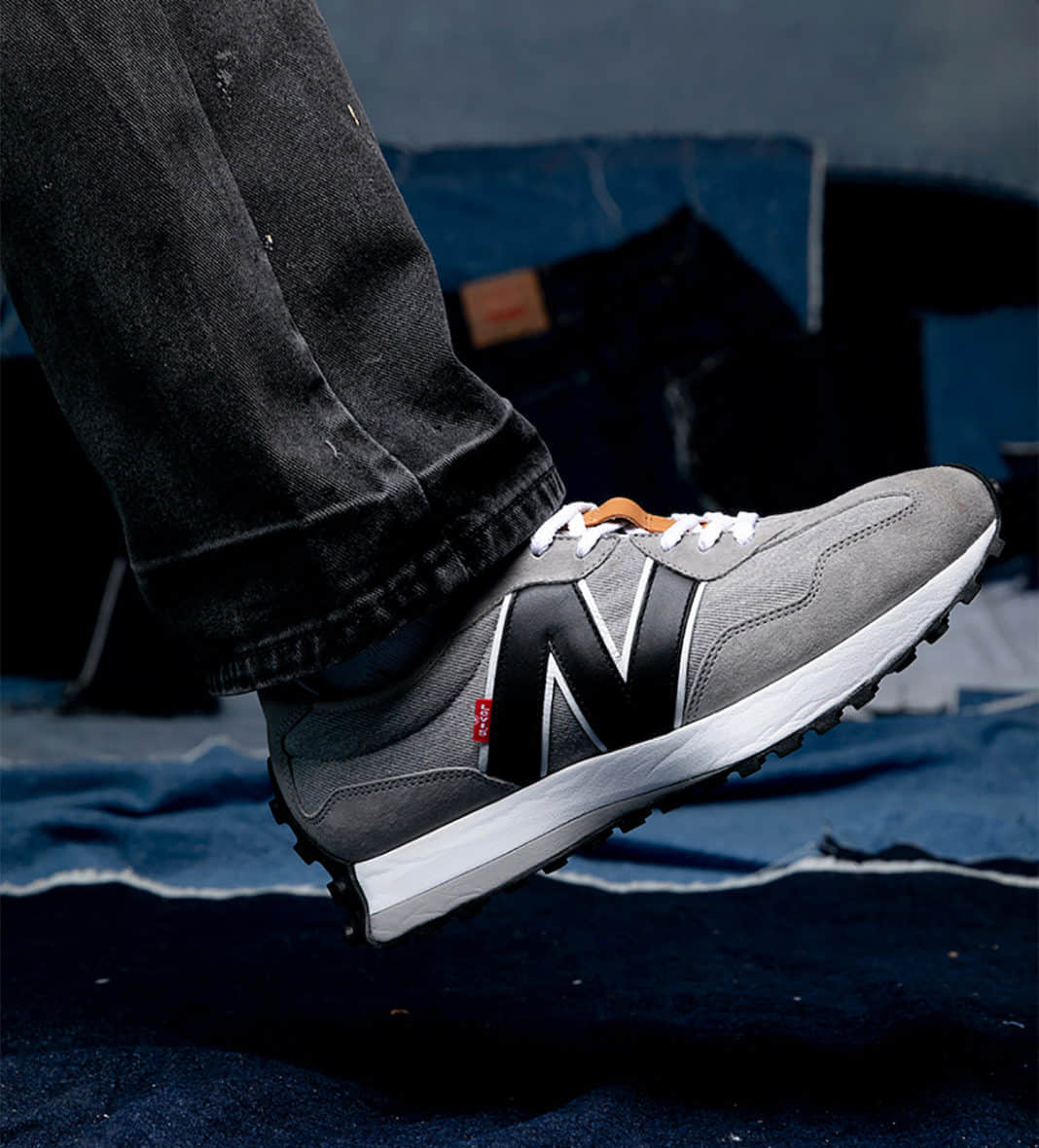 New Balance Levi's x 327 'Grey Denim' MS327LVB - Stylish Collaboration Sneakers for Men New Balance Levi's x 327 'Grey Denim' MS327LVB - Stylish Collaboration Sneakers for Men