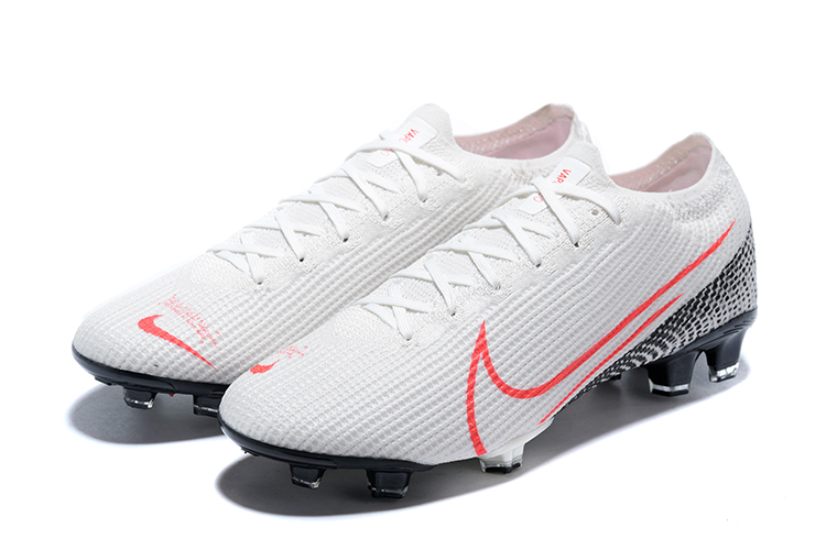 Nike Mercurial Vapor 13 Elite FG 2020 White Red Black - Supreme Performance for Footballers! Nike Mercurial Vapor 13 Elite FG 2020 White Red Black - Supreme Performance for Footballers!