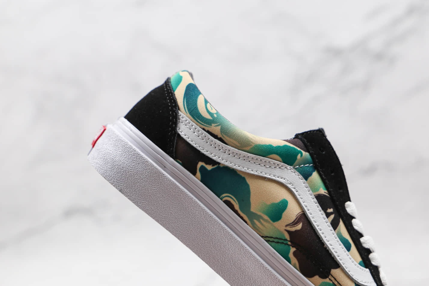 Vans Ward Black Camo VN0A38DMU21 - Stylish and Versatile Footwear Vans Ward Black Camo VN0A38DMU21 - Stylish and Versatile Footwear