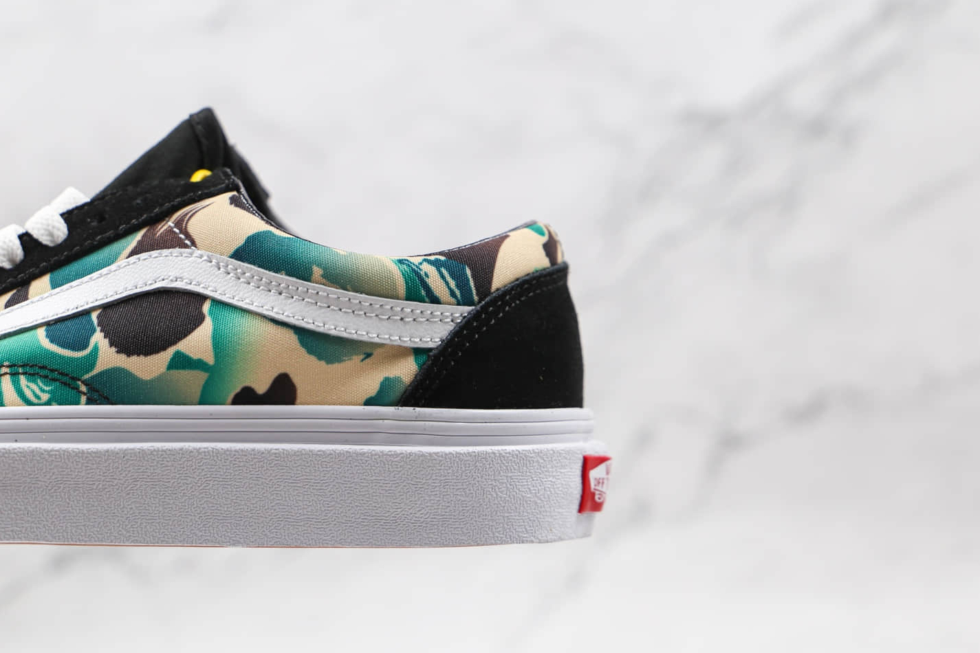 Vans Ward Black Camo VN0A38DMU21 - Stylish and Versatile Footwear Vans Ward Black Camo VN0A38DMU21 - Stylish and Versatile Footwear