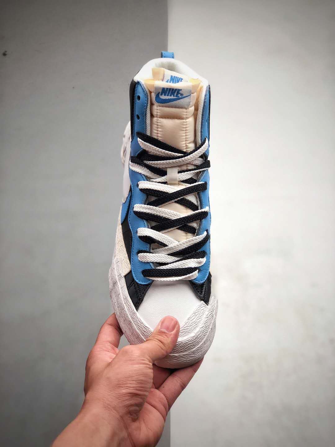 Nike sacai x Blazer Mid 'Black Blue' BV0072-001 - Stylish Sneakers for Unmatched Fashion. Nike sacai x Blazer Mid 'Black Blue' BV0072-001 - Stylish Sneakers for Unmatched Fashion.