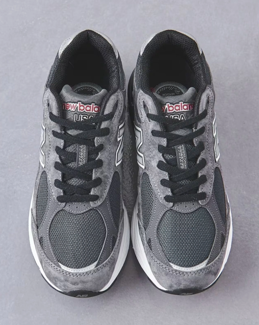 New Balance 990v3 MiUSA United Arrows Charcoal - Stylish and High-Quality Sneakers New Balance 990v3 MiUSA United Arrows Charcoal - Stylish and High-Quality Sneakers
