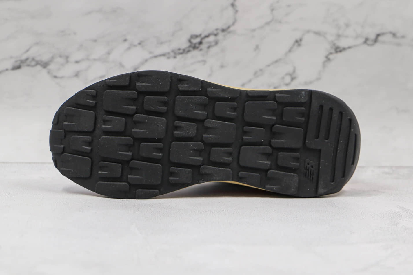 New Balance 57 40 Munsell White Vivid Cactus M5740LA - Shop Now! New Balance 57 40 Munsell White Vivid Cactus M5740LA - Shop Now!