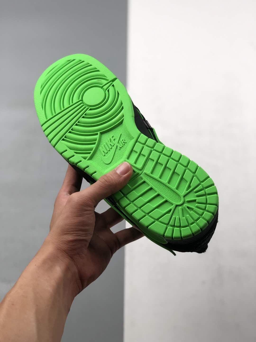 Nike Off-White Air Rubber Dunk 'Green Strike' CU6015-001: Stylish Collaboration with Virgil Abloh