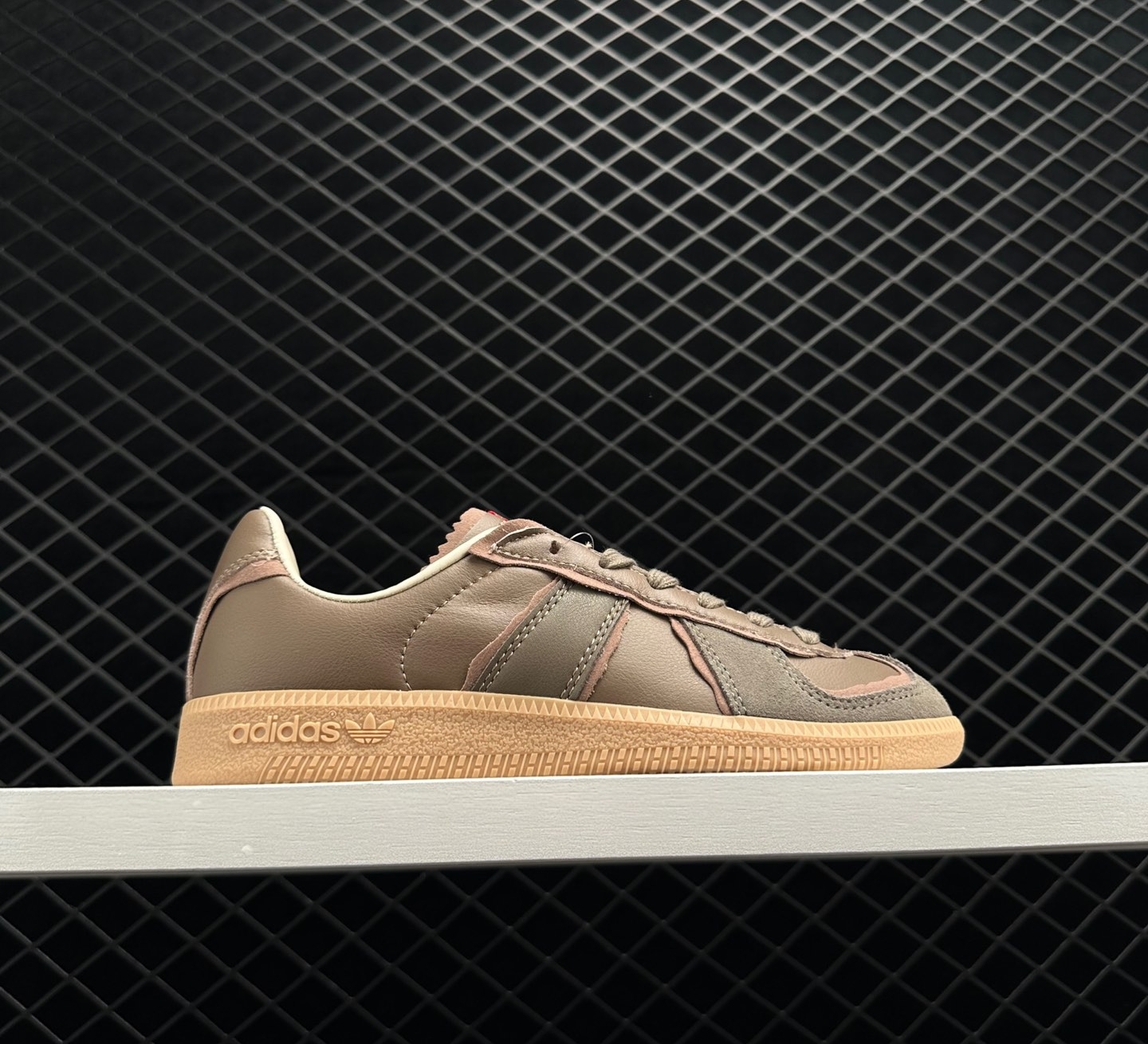 Adidas Originals BW Army Low Brown GY0017 - Classic Design with a Modern Twist