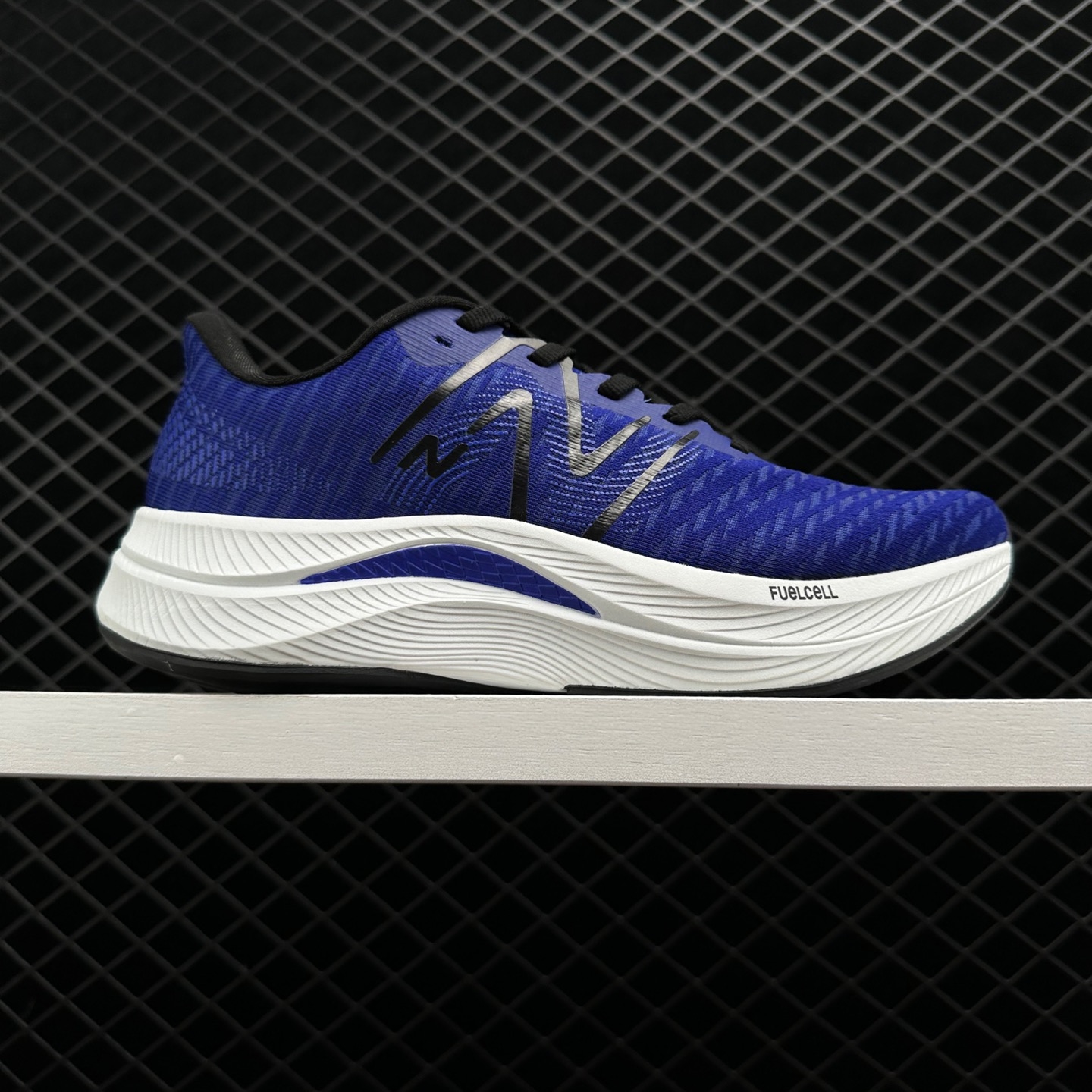 New Balance FuelCell Propel v4 Royal Blue - Superior Performance & Style