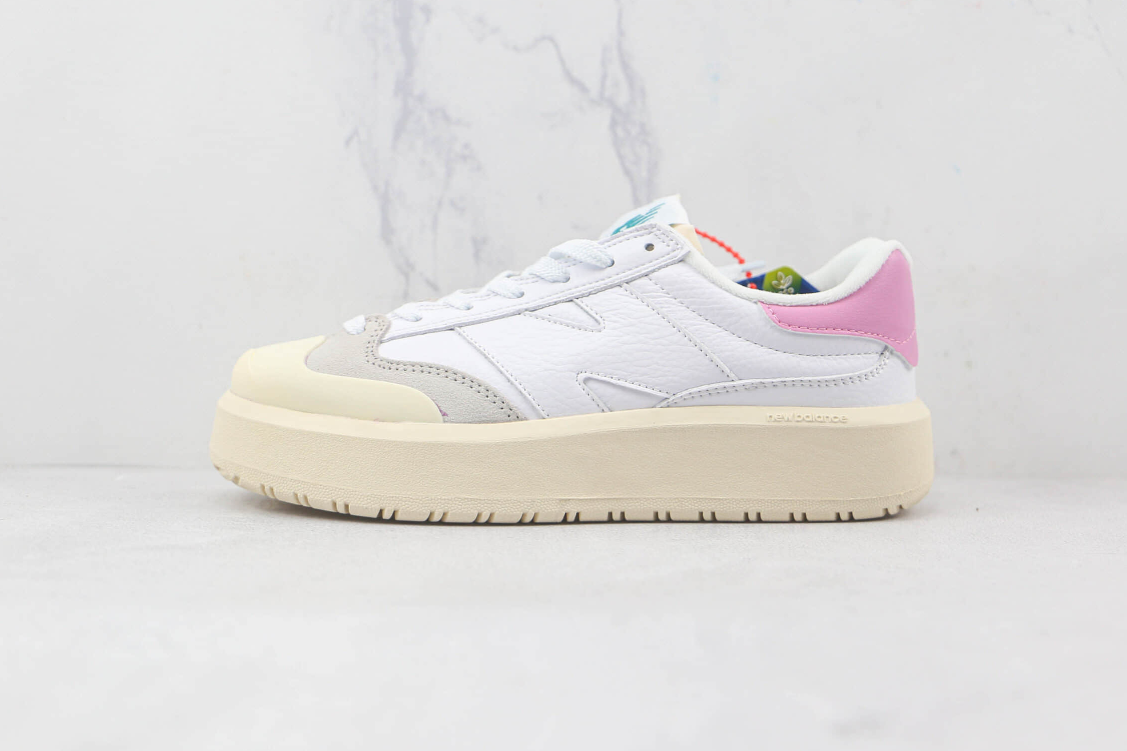 New Balance 302 'White Natural Pink' CT302OC - Stylish and Comfortable Women's Athletic Shoes