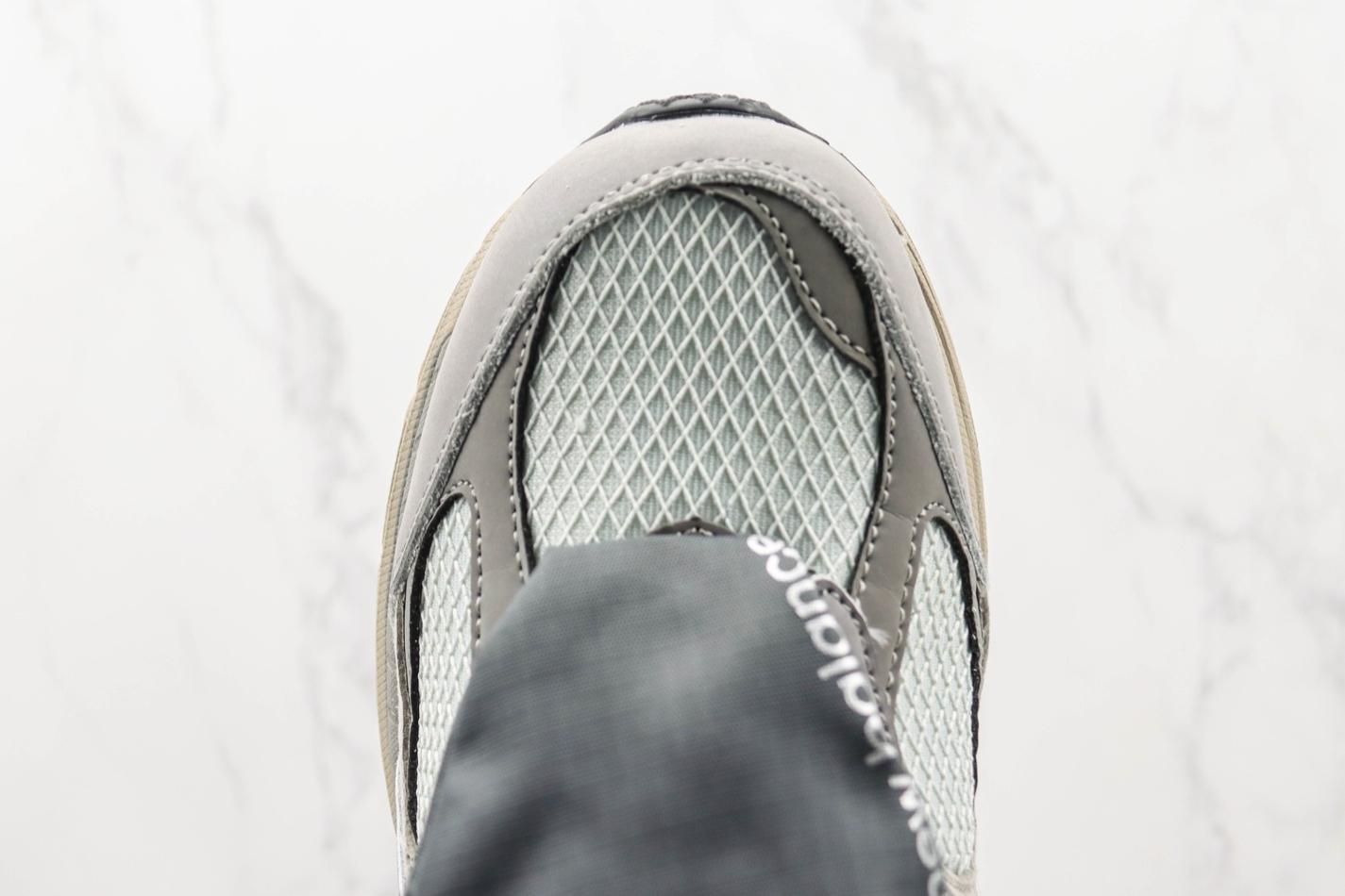 New Balance 2002R 'Pouch - Summer Fog' M2002RVC - Stylish and Comfortable Sneakers New Balance 2002R 'Pouch - Summer Fog' M2002RVC - Stylish and Comfortable Sneakers